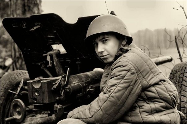 19-летний мальчишка из Орла в одиночку дрался с колонной немецких танков. 409.jpeg
